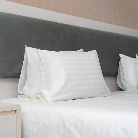 Moffah Grand Hotel Tasjkent Exteriör bild