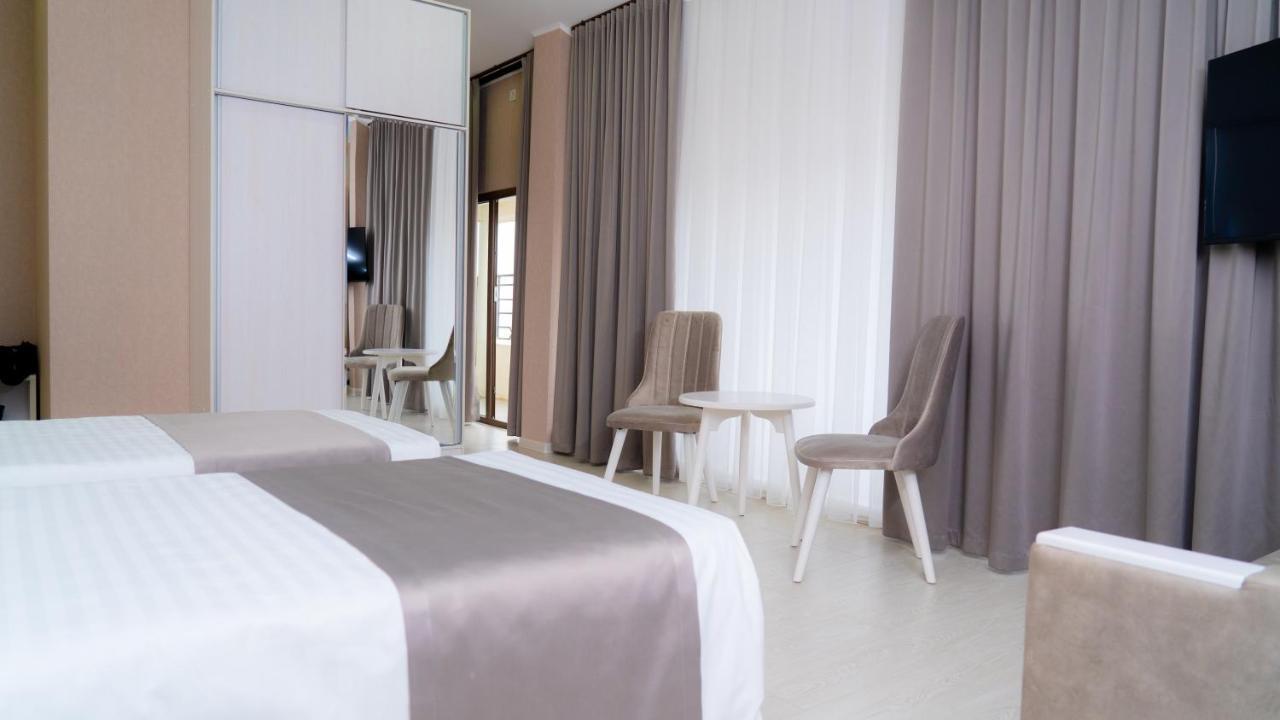 Moffah Grand Hotel Tasjkent Exteriör bild