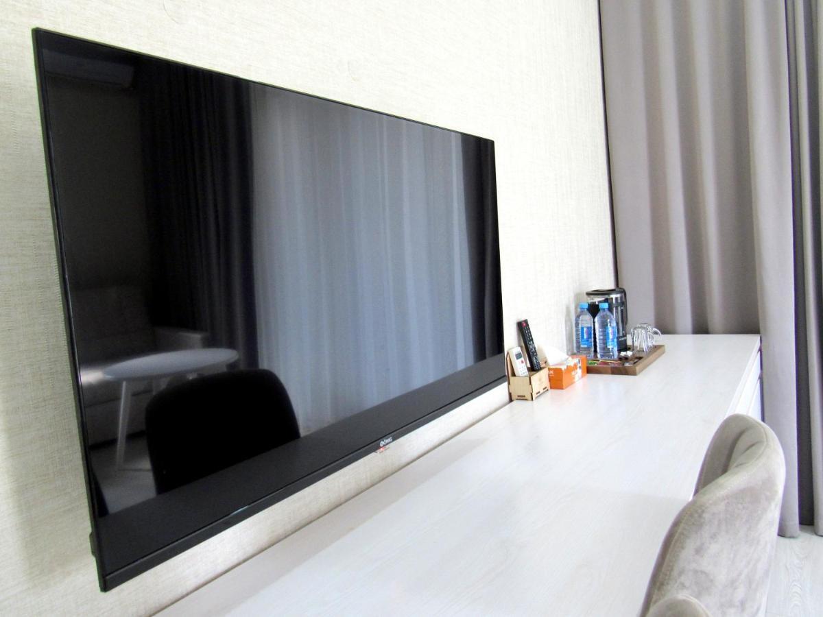 Moffah Grand Hotel Tasjkent Exteriör bild